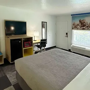 Days By Wyndham Eglin Afb Hotel
